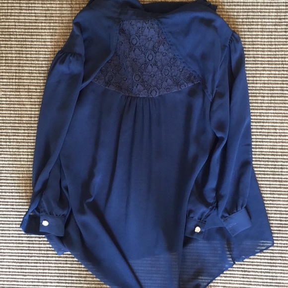 Blue button down blouse - Picture 2 of 2